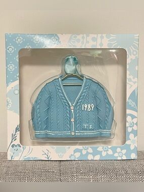 Taylor Swift 1989 Ornament
